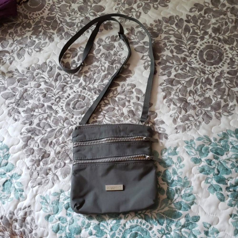Small crossbody bag